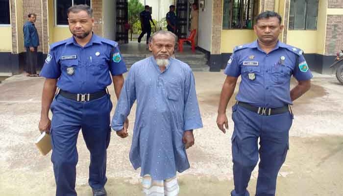 রাণীনগরে জ্বীন তাড়ানোর নামে নারীকে নির্যাতনের অভিযোগ কবিরাজ গ্রেফতার