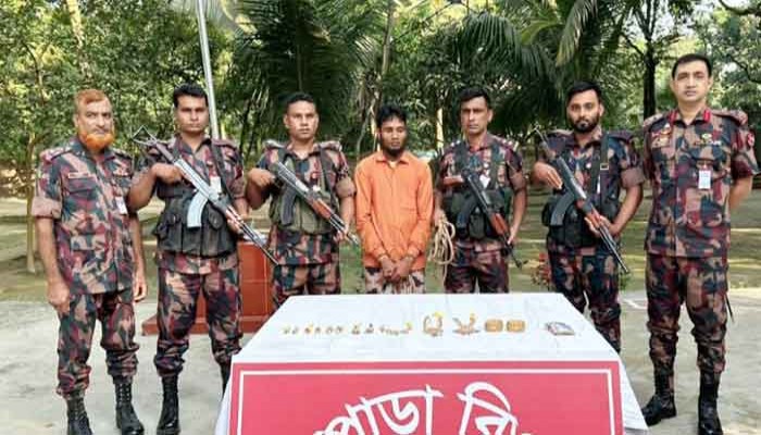 শিবগঞ্জ সীমান্তে বিপুল পরিমাণ স্বর্ণসহ আটক ১
