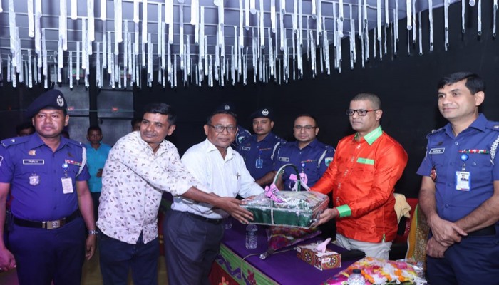 রাজশাহীর পূজামন্ডপ পরিদর্শন করলেন, রাজশাহীর ডিআইজি ও পুলিশ সুপার