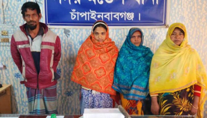 চাঁপাইনবাবগঞ্জে সুদের টাকার জন্য নারীকে পুড়িয়ে হত্যা