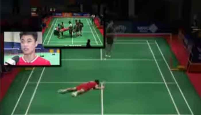 ব্যাডমিন্টন ম্যাচ চলাকালীন কোর্টেই লুটিয়ে পড়লেন তরুণ খেলোয়াড়