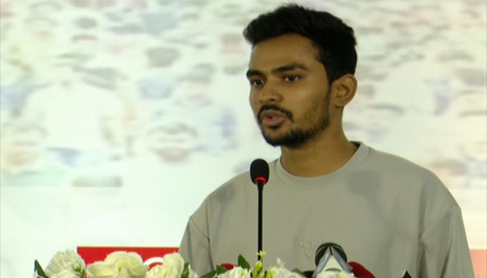প্রশাসনে থাকা ফ্যাসিবাদের দোসরদের তথ্য দিয়ে সহায়তার আহ্বান উপদেষ্টা আসিফের