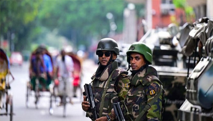 সেনা কর্মকর্তাদের ম্যাজিস্ট্রেসি ক্ষমতা বাড়ল আরও ৬০ দিন