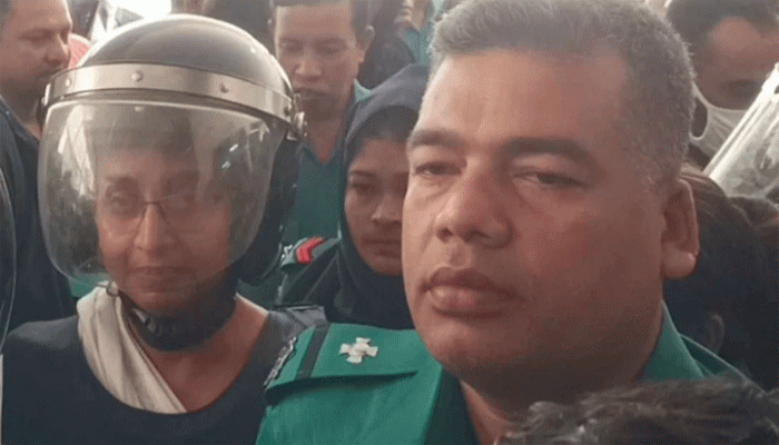 রিমান্ড দেয় দিক, কিছু বলবি না: আইনজীবীকে দীপু মনি