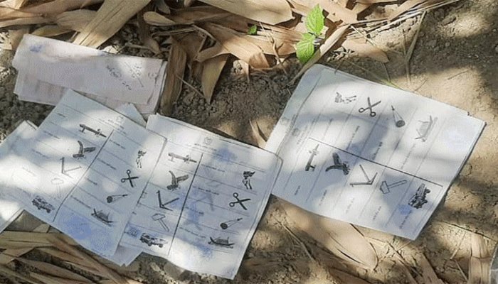 নাটোরের জেলা প্রশাসকের বাংলোর ভেতরে মিললো সংসদ নির্বাচনের সিলমারা বিপুল ব্যালট পেপার