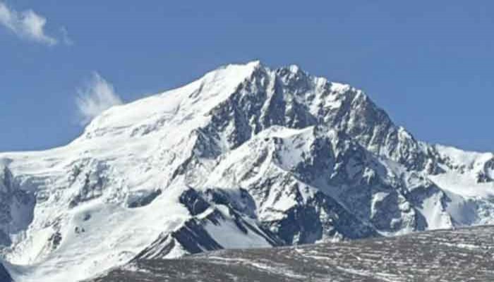 তুষারধসে তছনছ তিব্বত, নিহত দুই পর্বতারোহী