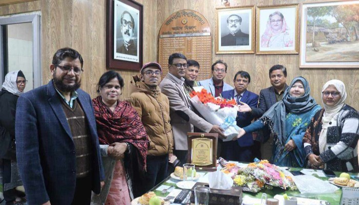 রাবির আইন বিভাগের নতুন সভাপতি অধ্যাপক সাঈদা আঞ্জু