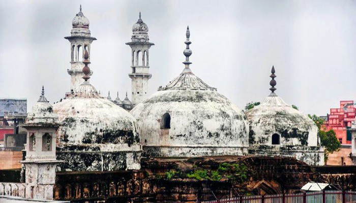 বারাণসীর আদালতের রায়; মসজিদের একাংশে পুজো করতে পারবে হিন্দুরা !