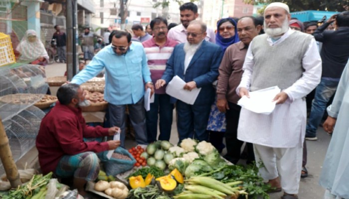 রাজশাহী জেলা বিএনপি’র গণসংযোগ ও লিফলেট বিতরণ