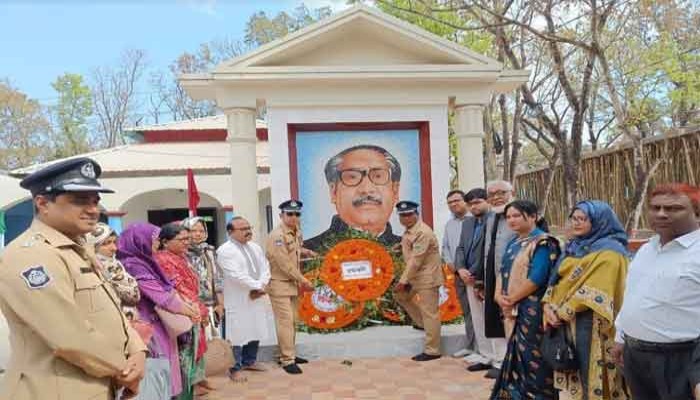 পুঠিয়ায় ঐতিহাসিক ৭ মার্চ উদযাপন