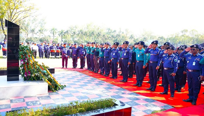 আত্মত্যাগকারী পুলিশ সদস্যদের স্মরণে রাজশাহীতে পালন করা হলো পুলিশ মেমোরিয়াল ডে