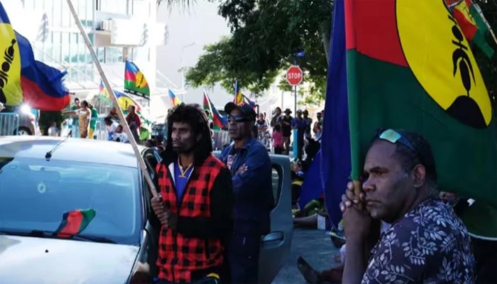 ফ্রান্সের বিরুদ্ধে  বিক্ষোভে উত্তাল ক্যালিডোনিয়া, ৬ জনের মৃত্যু, আহত শতাধিক