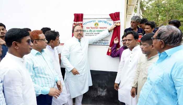 রাজশাহী নগরীতে চারটি ক্লাস্টার ভবনের উদ্বোধন করলেন মেয়র