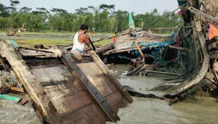 ঘূর্ণিঝড় রেমালে ক্ষতি ৭ হাজার কোটি টাকা