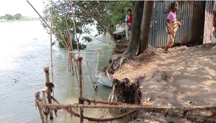 সুনামগঞ্জে পাহাড়ি ঢলে রূপসার ভাঙনে বিলীন অর্ধশতাধিক বসতঘর