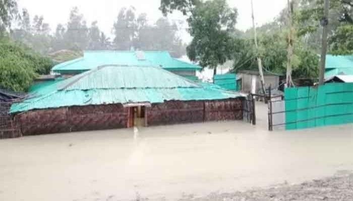 সেন্টমার্টিন-টেকনাফসহ পাঁচ ইউনিয়নে পানিবন্দী ২০ হাজার মানুষ