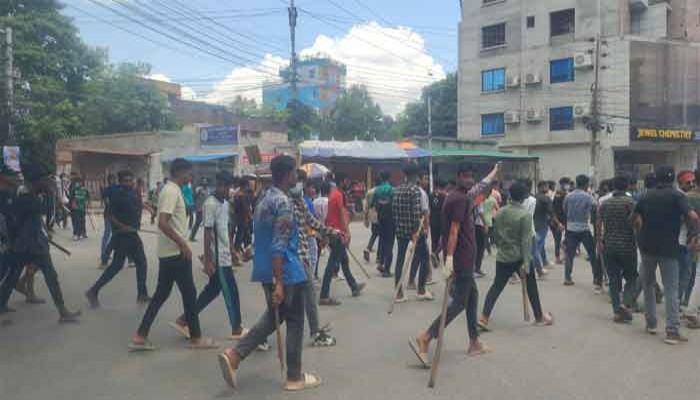 রাজশাহীতে শিক্ষার্থীদের কোটা সংস্কার আন্দোলনে সংঘর্ষ, আহত ২০