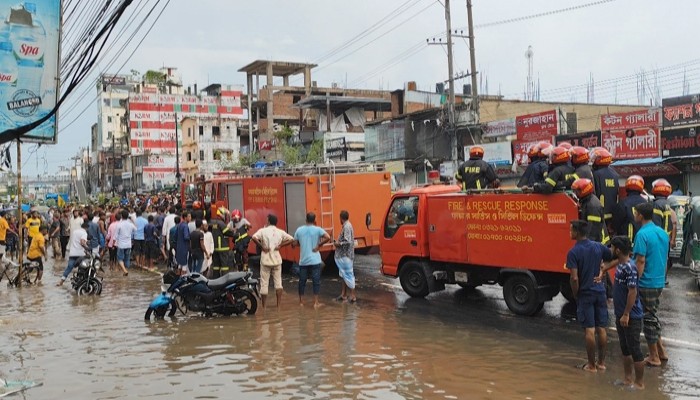 নোয়াখালীত কোটা আন্দোলনকারীদের বিক্ষোভ, জেলা আ.লীগ কার্যালয়ে অগ্নিসংযোগ-ভাংচুর