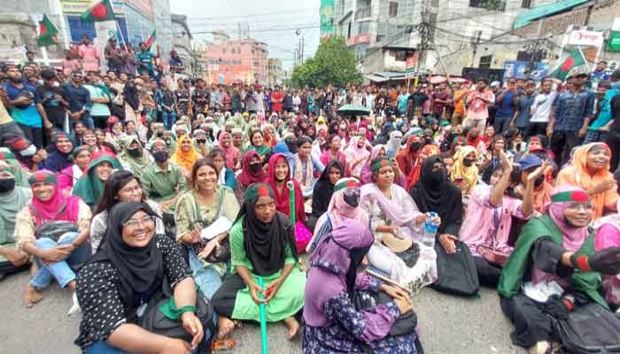 সপ্তাহব্যাপী 'রেজিস্ট্যান্স উইক' তৃতীয় দিনেও বিক্ষোভে উত্তাল রাজশাহী