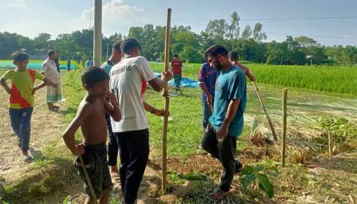 দীর্ঘদিন পর বৈষম্যবিরোধী ছাত্রদের উদ্যোগে স্কুলের বন্ধ রাস্তা পুন:রুদ্ধার