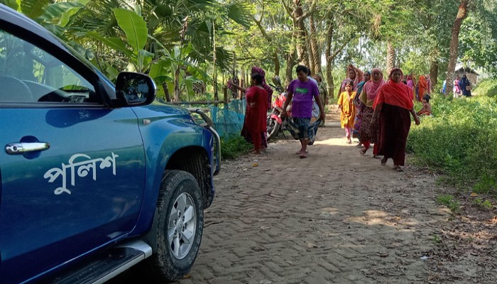 রাণীনগরে জমি থেকে বৃদ্ধের মরদেহ উদ্ধার