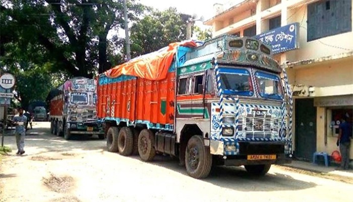 হিলি স্থলবন্দর দিয়ে চাল আমদানি শুরু