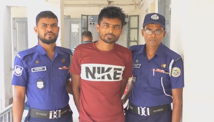 বরিশালে পুলিশের গোপনাঙ্গে লাথি মেরে পালাল আসামি