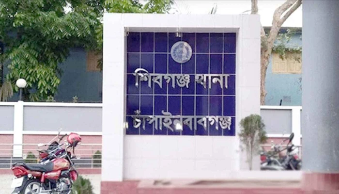 আমবাগানে পিকনিকের সময় মোটরসাইকেলে এসে হামলা, আহত ৫