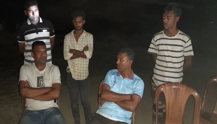 ‘চাঁদা চাইতে গিয়ে’ গণপিটুনির শিকার যুবদল-কৃষক দলের ৩ নেতা ‘চাঁদা চাইতে গিয়ে’ গণপিটুনির শিকার যুবদল-কৃষক দলের ৩ নেতা