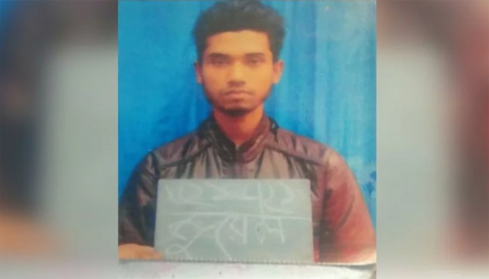 যশোরের আদালত চত্বর থেকে হাতকড়া ভেঙে পালালেন হত্যা মামলার আসামি যশোরের আদালত চত্বর থেকে হাতকড়া ভেঙে পালালেন হত্যা মামলার আসামি