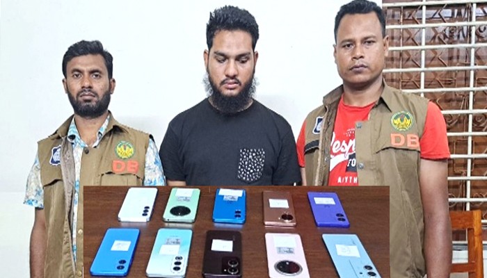 রাজশাহী নগরীতে ১০টি চোরাই মোবাইল-সহ গ্রেফতার শহিদ রাজশাহী নগরীতে ১০টি চোরাই মোবাইল-সহ গ্রেফতার শহিদ