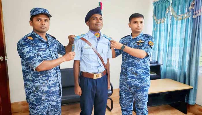 বিএনসিসি স্কোয়াড্রনে সিইউও পদে পদোন্নতি পেলেন রাবির নাছিম উদ্দিন বিএনসিসি স্কোয়াড্রনে সিইউও পদে পদোন্নতি পেলেন রাবির নাছিম উদ্দিন