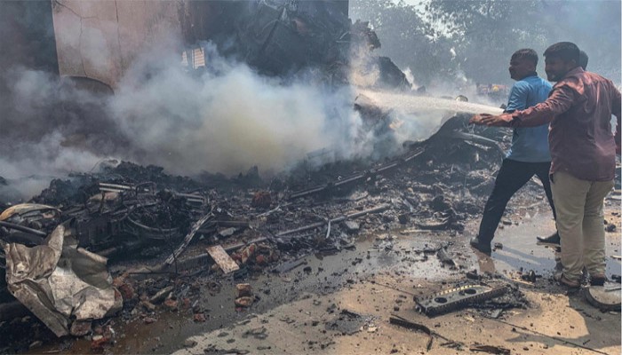 বিমান দুর্ঘটনায় কেউ বেঁচে আছে বলে মনে হচ্ছে না : পুলিশ কমিশনার