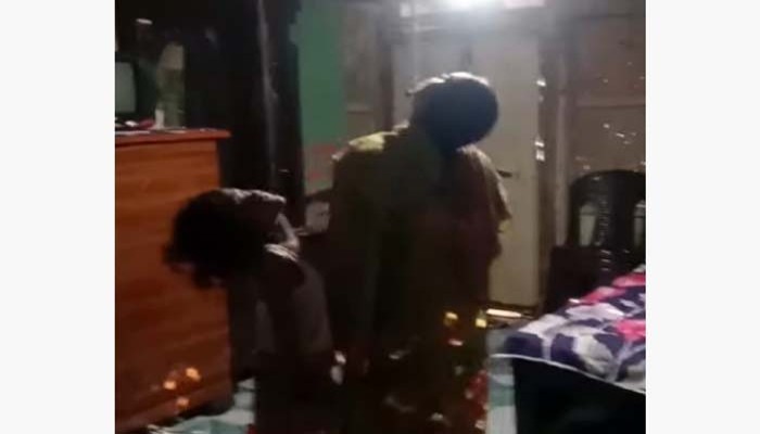 নোয়াখালীতে মেয়েকে নিয়ে মায়ের আত্মহত্যা