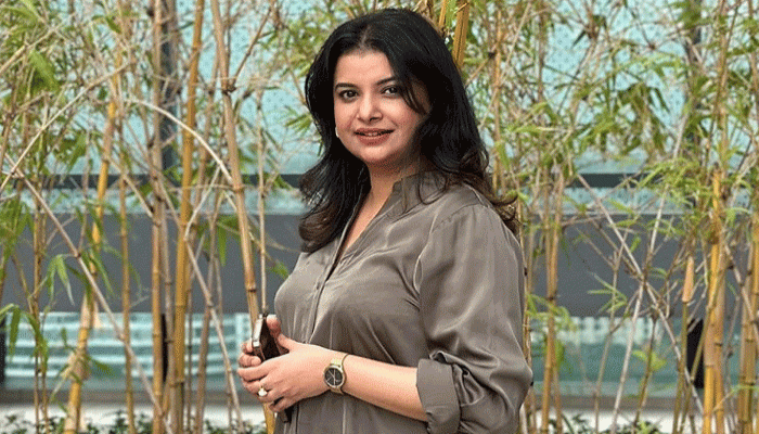 জাতি হিসাবে আমরা অত্যন্ত বেহায়া এবং নির্লজ্জ: শবনম ফারিয়া