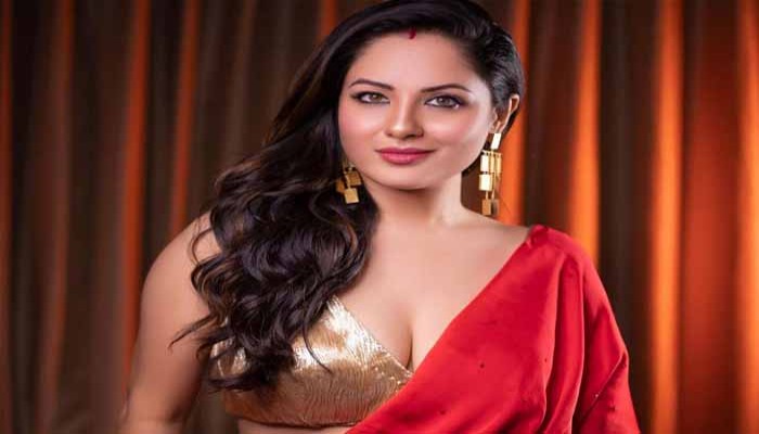 অপহরণের অভিযোগ পূজার বিরুদ্ধে!