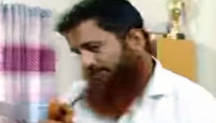 তানোরে পল্লী বিদ্যুৎ কার্যালয় ঘেরাও তোপের মুখে ডিজিএমের পলায়ন তানোরে পল্লী বিদ্যুৎ কার্যালয় ঘেরাও তোপের মুখে ডিজিএমের পলায়ন