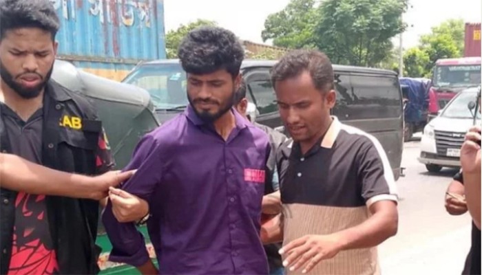 মুরাদনগরে ‘ধর্ষণ’: ভিডিও ছড়ানোর মামলায় শাহ পরাণ কারাগারে মুরাদনগরে ‘ধর্ষণ’: ভিডিও ছড়ানোর মামলায় শাহ পরাণ কারাগারে