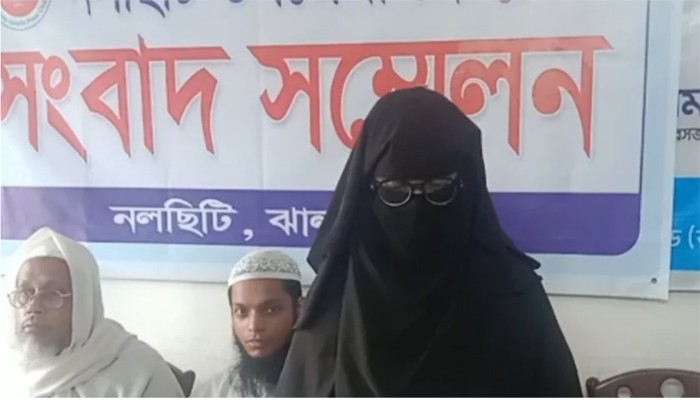 তালাক দেওয়া স্ত্রীকে ১৭ দিন আটকে রেখে ধর্ষণের অভিযোগ তালাক দেওয়া স্ত্রীকে ১৭ দিন আটকে রেখে ধর্ষণের অভিযোগ