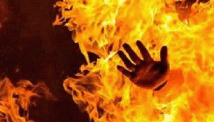 ডাইনি অপবাদে একই পরিবারের ৫ জনকে পুড়িয়ে হত্যা ডাইনি অপবাদে একই পরিবারের ৫ জনকে পুড়িয়ে হত্যা