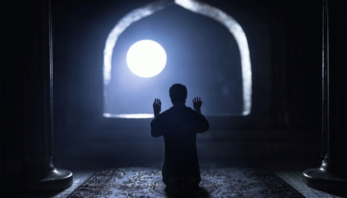 তাহাজ্জুদ নামাজের ৫ ফজিলত তাহাজ্জুদ নামাজের ৫ ফজিলত