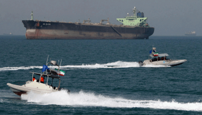 ওমান সাগরে জ্বালানি পাচারের অভিযোগে বিদেশি ট্যাংকার জব্দ করেছে ইরান