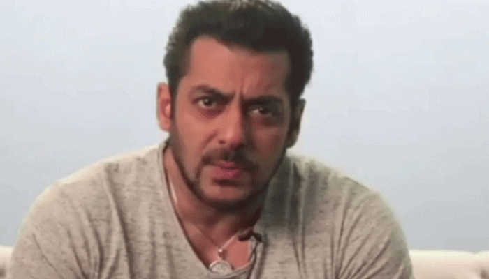 ‘কেবল মনে হয় অচৈতন্য হয়ে পড়ব’, ৫৯ বছর বয়সে আর পেরে উঠছেন না সালমান!