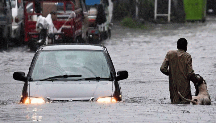 আকস্মিক বন্যার কবলে পাকিস্তান, ৫৪ জনের মৃত্যু