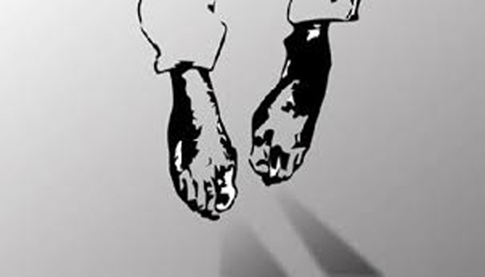 স্ত্রী সুমাইয়াকে ভিডিও কলে রেখে গলায় ফাঁস দিয়ে যুবকের মৃত্যু স্ত্রী সুমাইয়াকে ভিডিও কলে রেখে গলায় ফাঁস দিয়ে যুবকের মৃত্যু