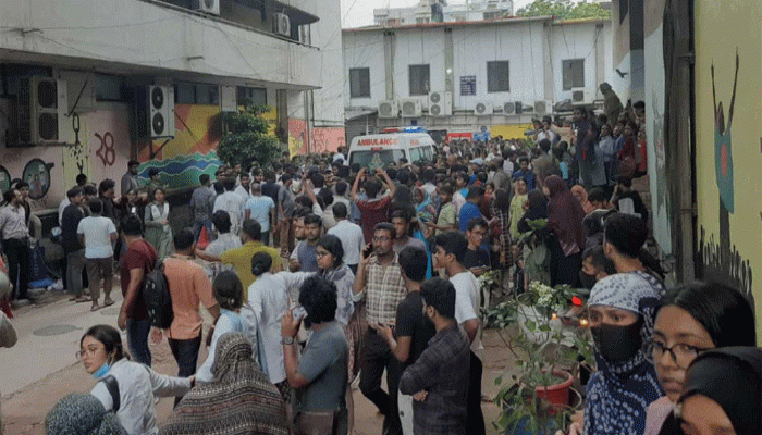 সবার শরীরই পোড়া, গুরুতর ৩৫ জনকে পাঠিয়েছি ঢামেকে: চিকিৎসক