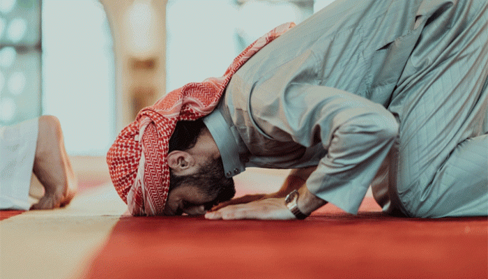 মনোযোগ ছাড়া নামাজ পড়লে আল্লাহ কবুল করবেন?