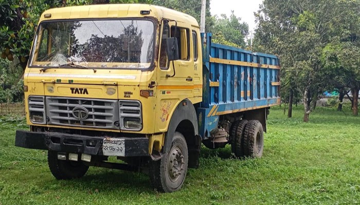 চুরি যাওয়া বৈদ্যুতিক ট্রান্সফরমার বহনকারী ট্রাকসহ চোর আটক