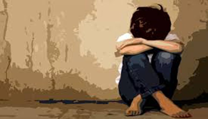 জয়পুরহাটে পেয়ারা খাওয়ানোর প্রলোভনে শিশুকে বলাৎকার জয়পুরহাটে পেয়ারা খাওয়ানোর প্রলোভনে শিশুকে বলাৎকার