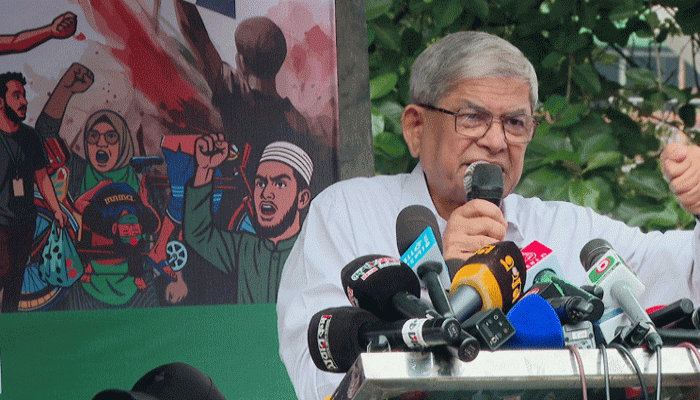 চাপে ফেলে বিএনপিকে বেকায়দায় ফেলা যাবে না: ফখরুল চাপে ফেলে বিএনপিকে বেকায়দায় ফেলা যাবে না: ফখরুল